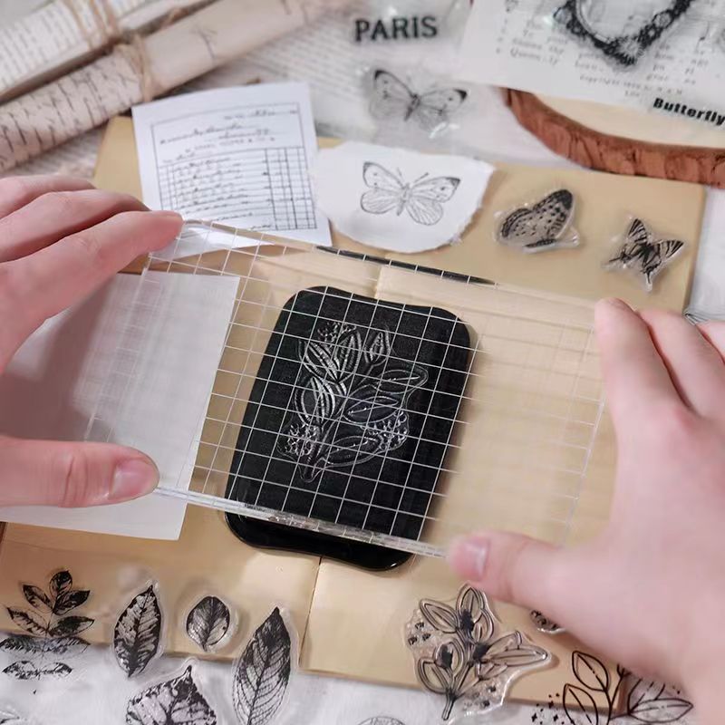 Custom Clear Stamps ,LOW MOQ with Factory Price Yyoyiart